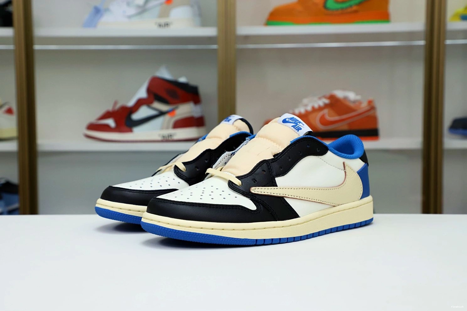 FRAGMENT TRAVIS X LOW JORDAN 1 SCOTT X AIR DESIGN 1210